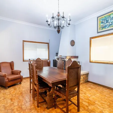 Garcia Apartman Fanzeres